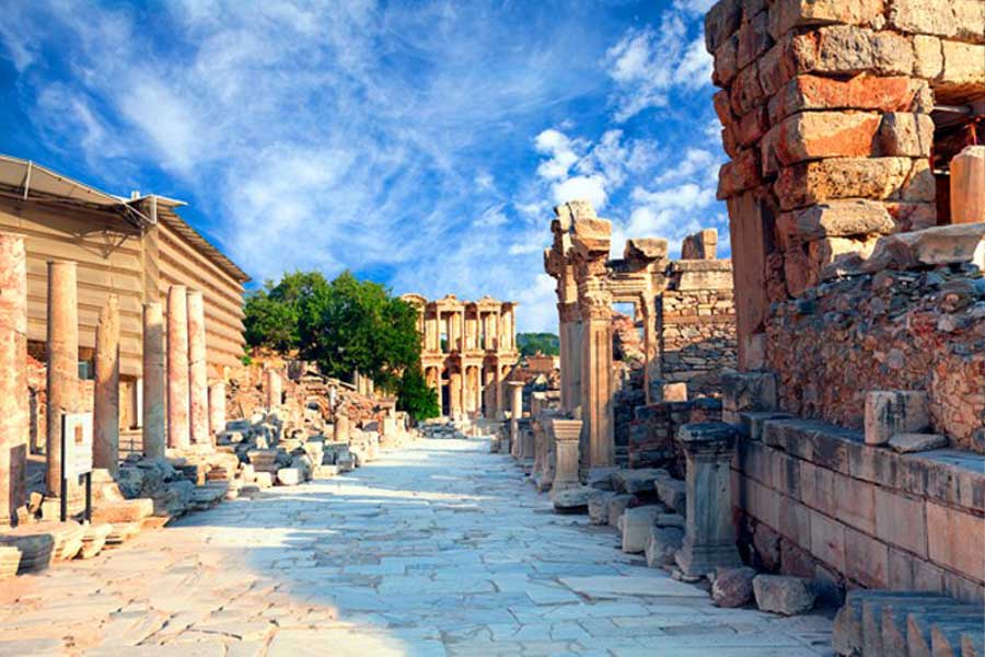 2 Days Ephesus Aphrodisias Pamukkale Private Tours from Cesme